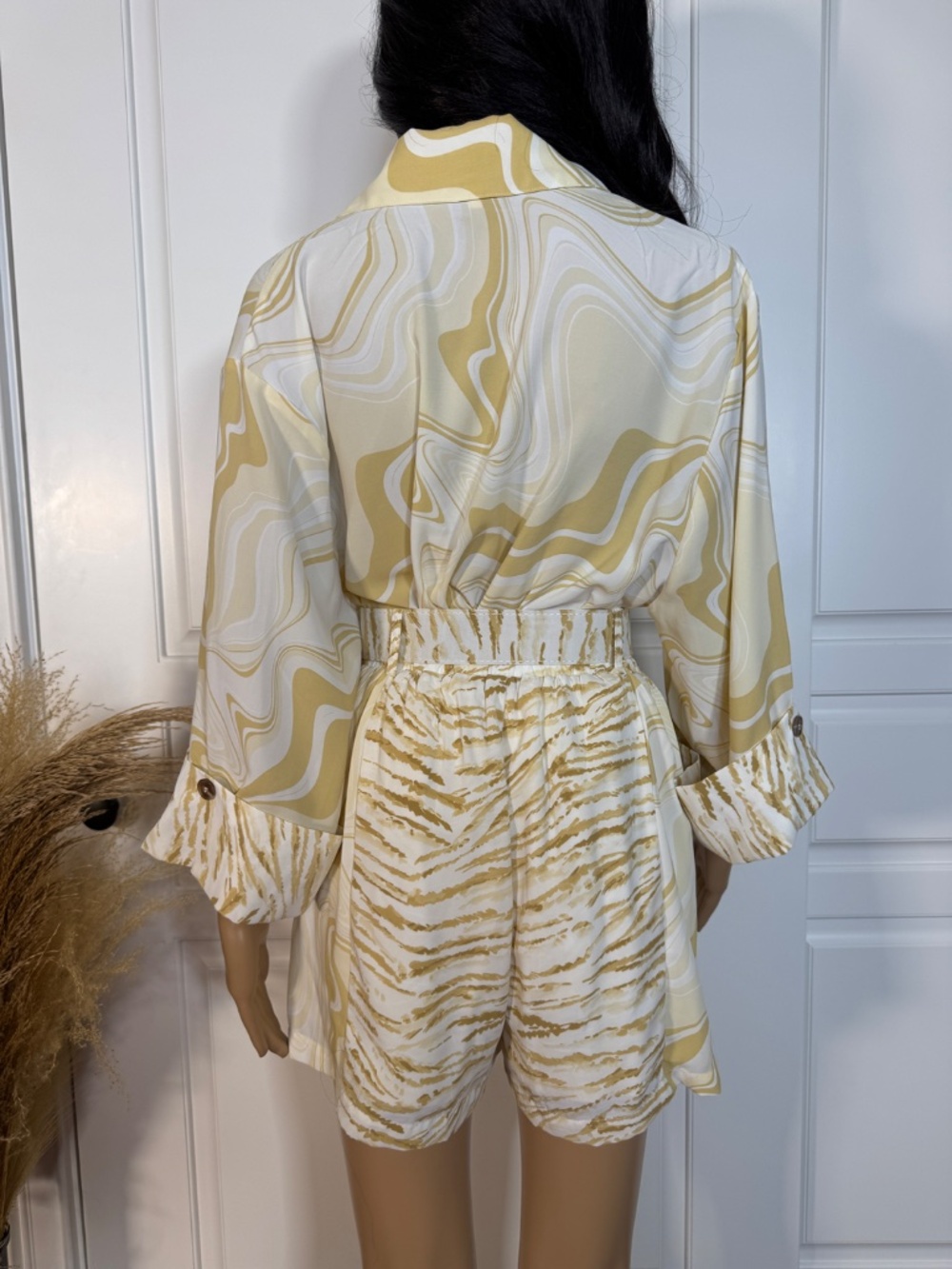MUSTARD ANIMAL PRINT AND ABSTRACT COORD TWO PIECE SET SIZE LARGE - NWT - Picture 10 of 17